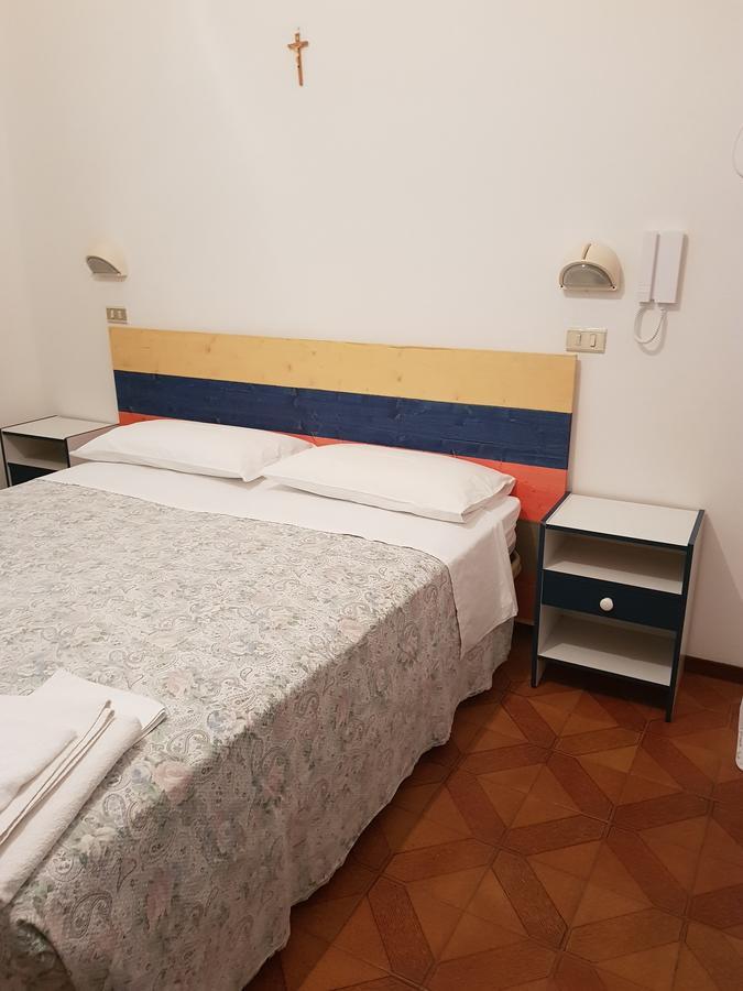 רימיני Albergo Leonarda מראה חיצוני תמונה