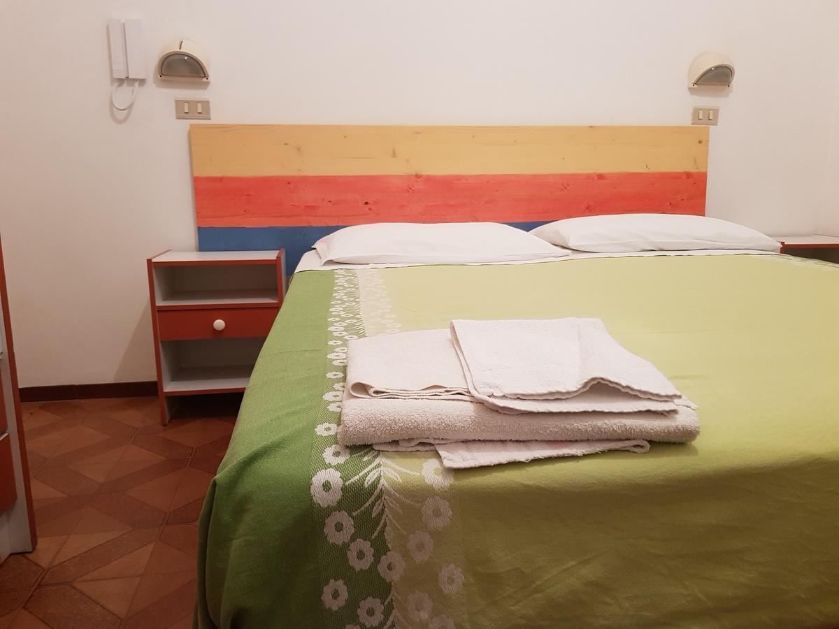 רימיני Albergo Leonarda מראה חיצוני תמונה
