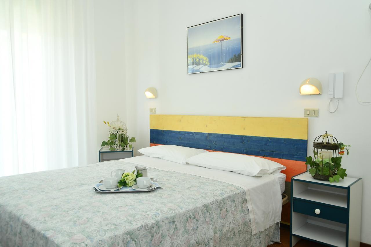 רימיני Albergo Leonarda מראה חיצוני תמונה